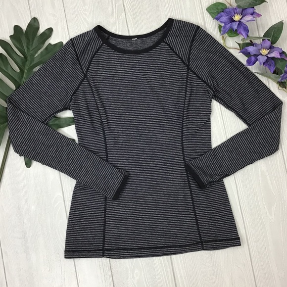 lululemon athletica Tops - Lululemon Run Reversible Turn Around Long Sleeve